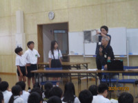 ５